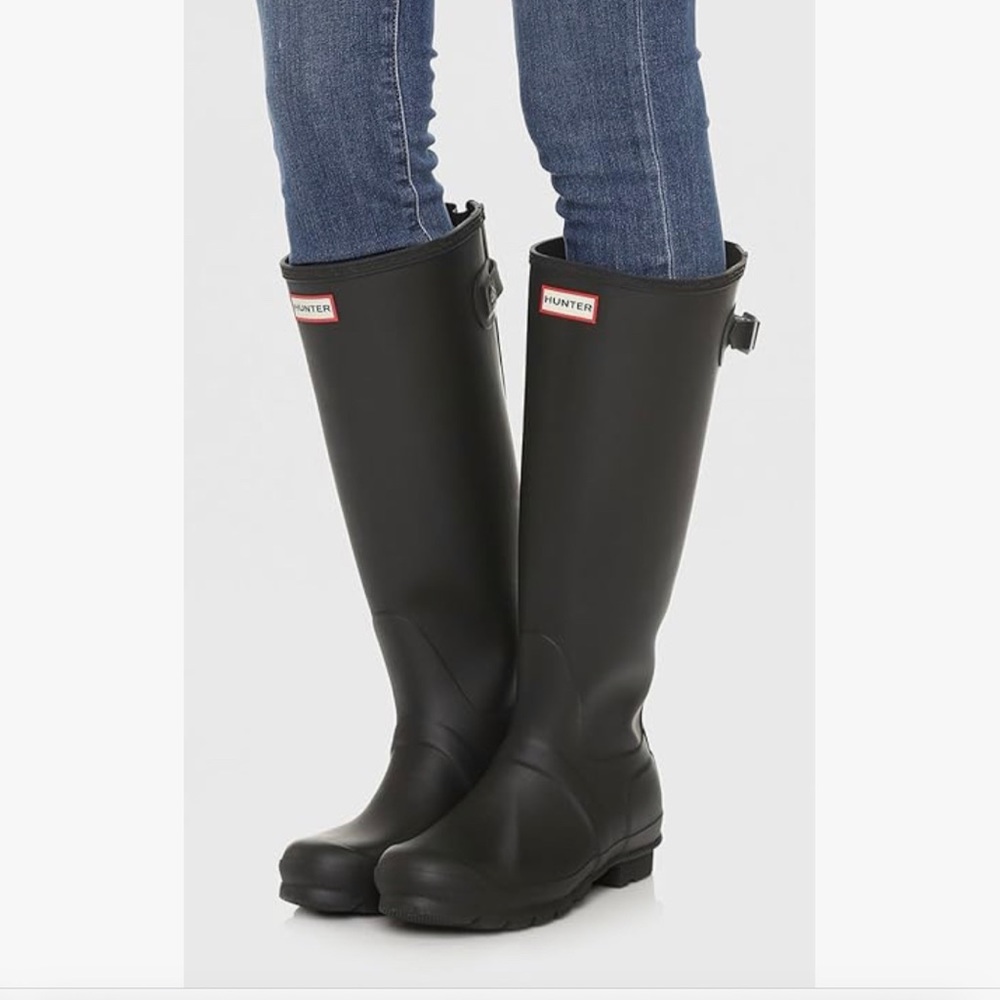 Women’s Tall Black Hunter Boots - Size 9 (EU 40). Wide calf, adjustable strap.